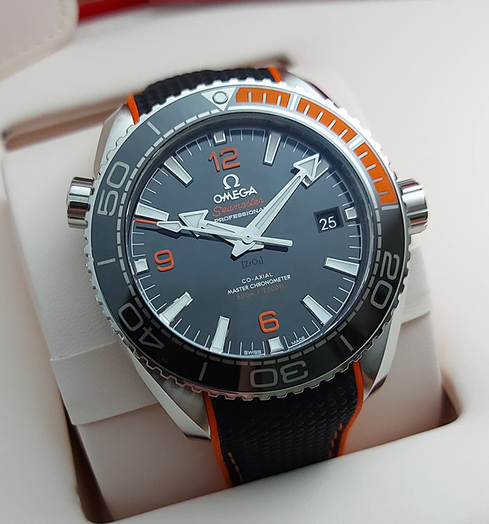 Omega Planet Ocean 600M Co-Axial Master Chronometer Ref. 215.32.44.21.01.001